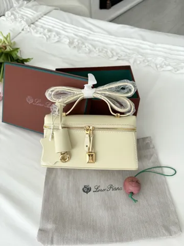 Loro Piana Cream