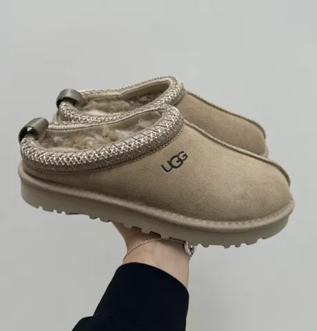 UGG Tasman