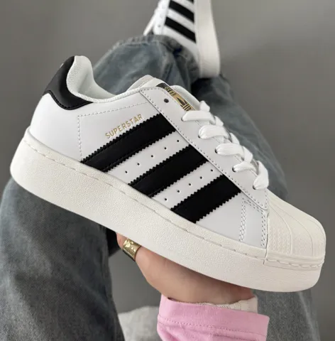 Adidas Superstar