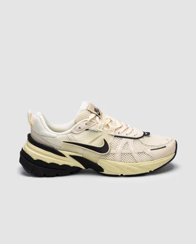 Nike V2K Runtekk Beige/Black