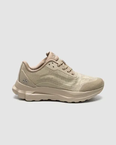 Alo Yoga Runner Beige
