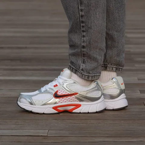 Nike V5 RNR Sky White Red