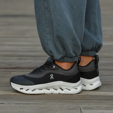 ON Cloudtilt x Loewe Black White