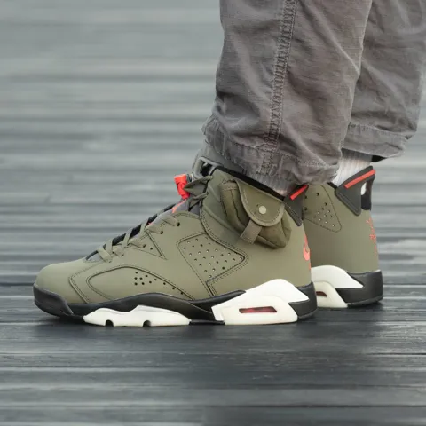Air Jordan retro 6 x Travis Scott khaki