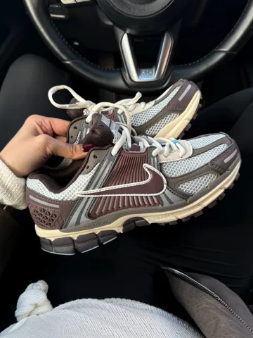 Zoom Vomero 5 Brown