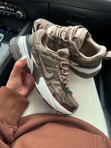 V2k Runtekk Mink Brown