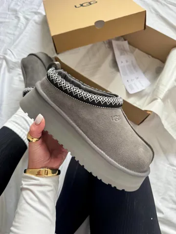 Tasman Platform Grey