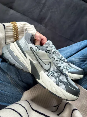 V2k Runtekk Pur Platinum Wolf Grey