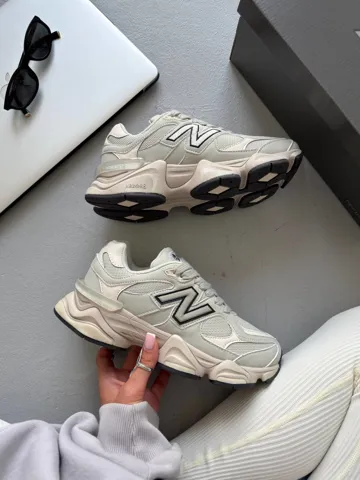 9060 Grey/Silver