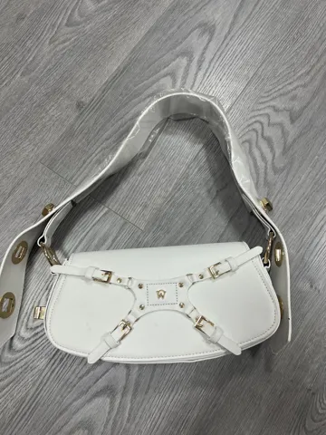 Manc Lilith White