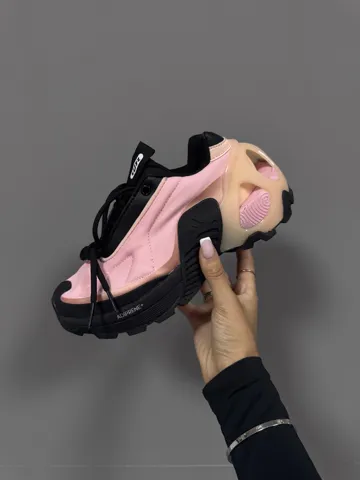 ADIDAS EDGE RUNNER | BLACK / PINK (8)