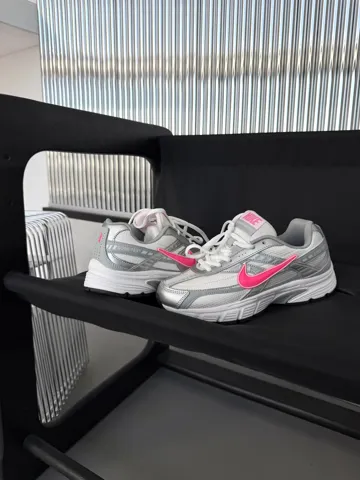 NIKE INITIATOR | SILVER / PINK GORE-TEX (4)