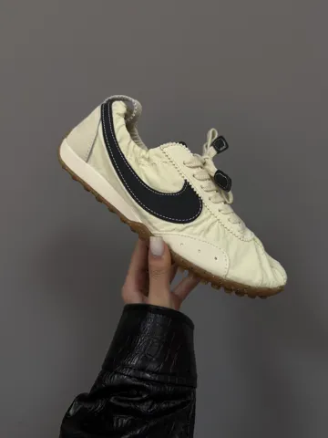 NIKE x JACQUEMUS | MOON SHOE CREAM / BLACK (3)