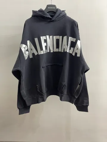 BALENCIAGA HOODIE OVERSIZED
